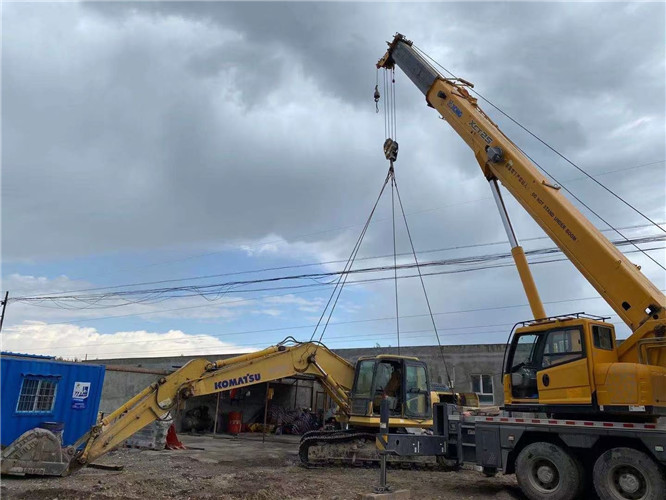 宁远县25吨吊车的工作半径是多少？